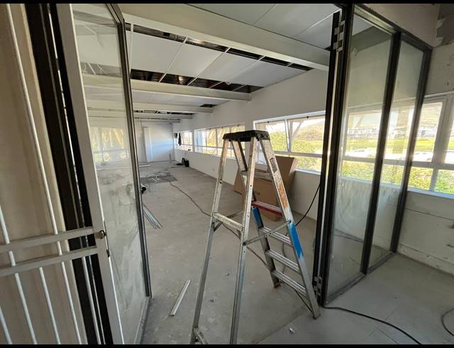 93M² BUSINESS TO LET IN MAITLAND